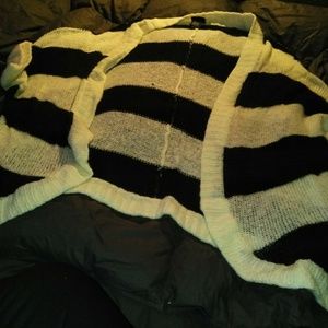 Torrid short sleeve sweater